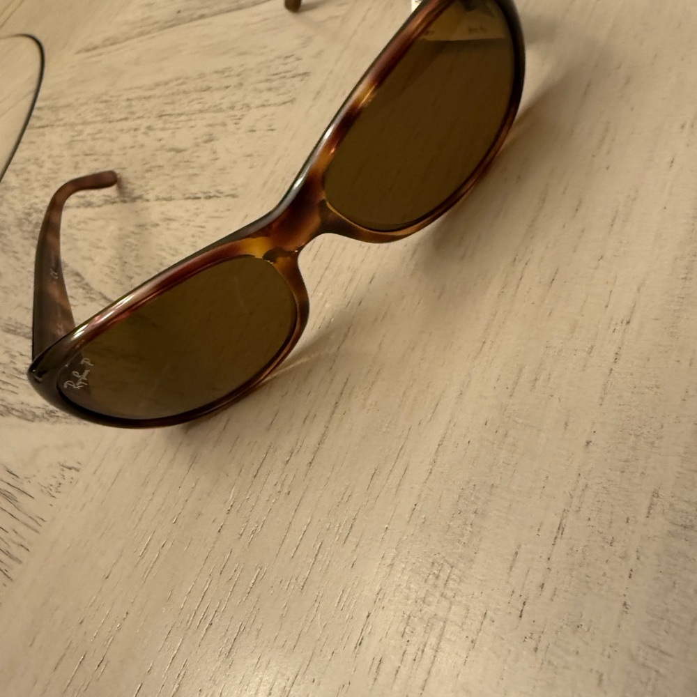 Ray-Ban 4061 - Picture 4 of 4